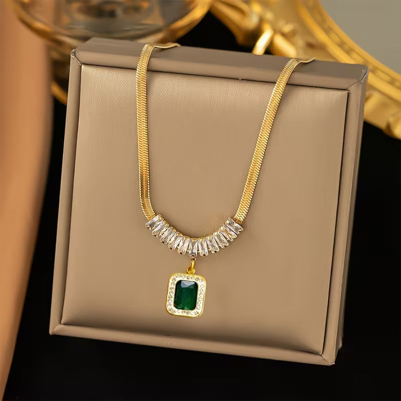 Regalia Prism Emerald Ketting | Goud