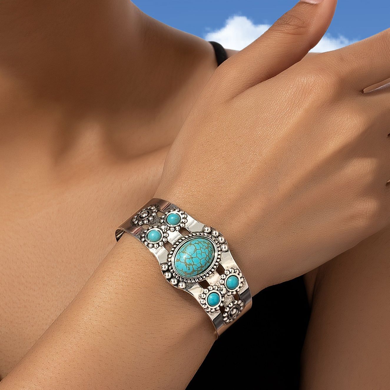 Seren Turquoise Cuff Bracelet | Witgoud
