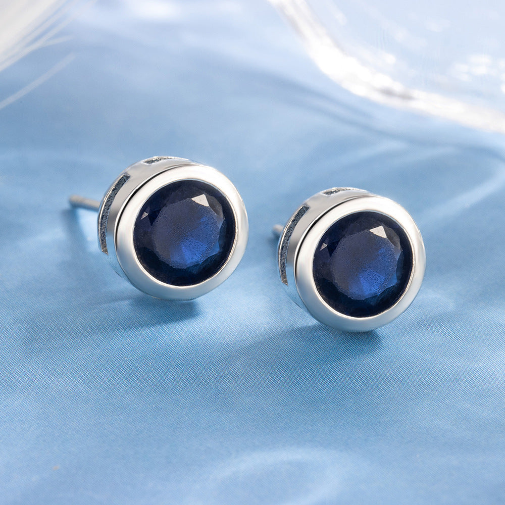 Saffier Bezel Stud Oorbellen | Witgoud