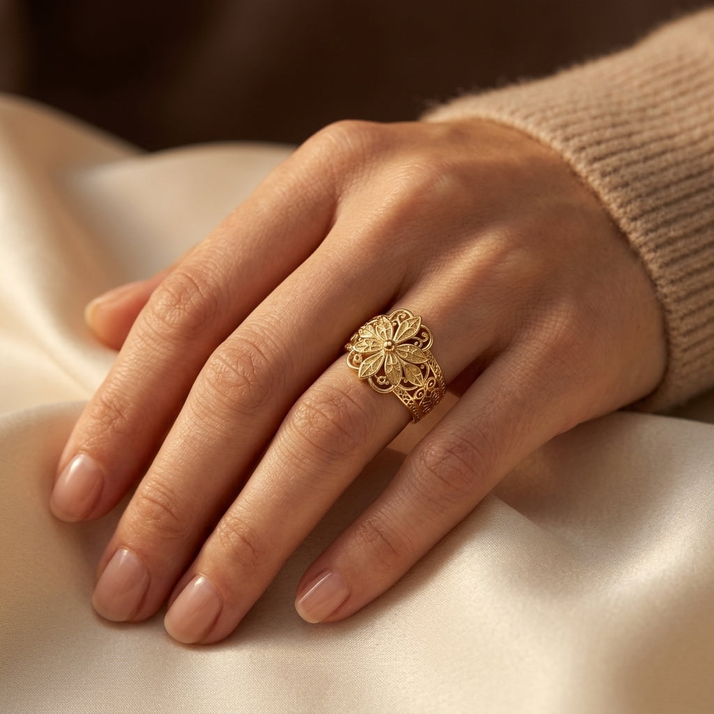 Vintage Geïnspireerde Bloemenring | Goud