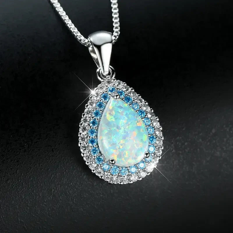 Elegante Blauwe Opal Druppel Fonkelende Halsketting | Witgoud