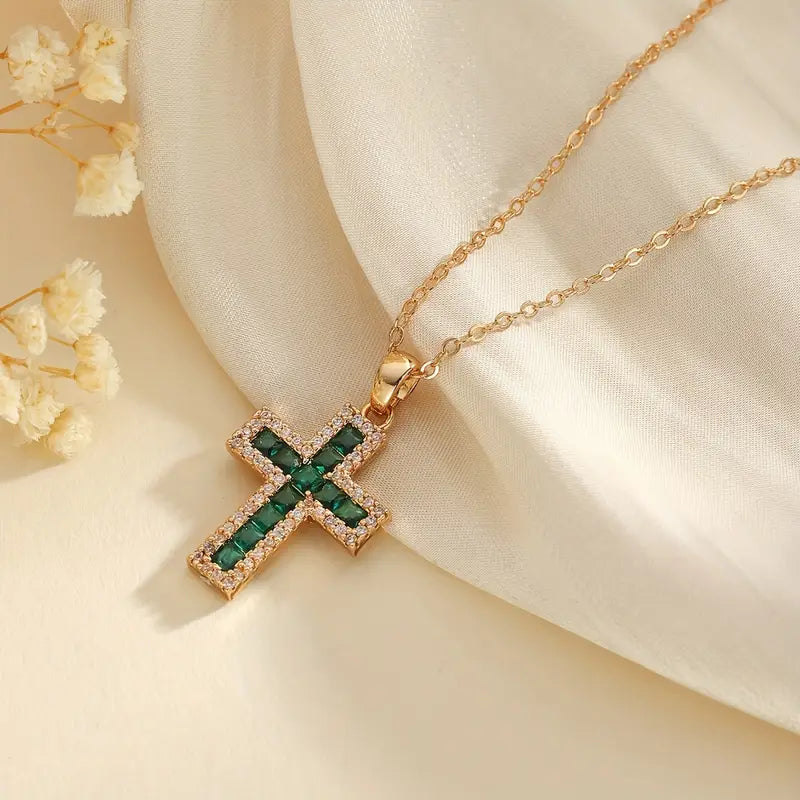 Solene Emerald Cross Pendant Ketting | Goud