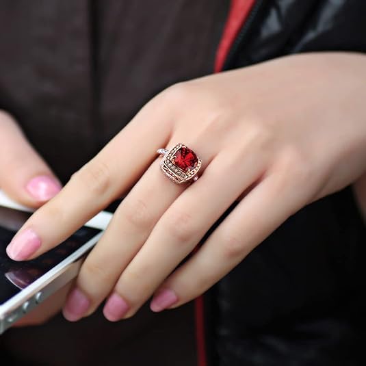 Ruby Halo Statement Ring | Roségoud