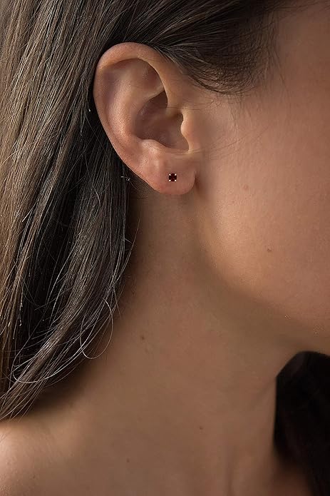 Ruby Runde Stud Øreringe | Goud