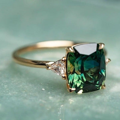 Vintage-geïnspireerde groene edelstenenring | Goud